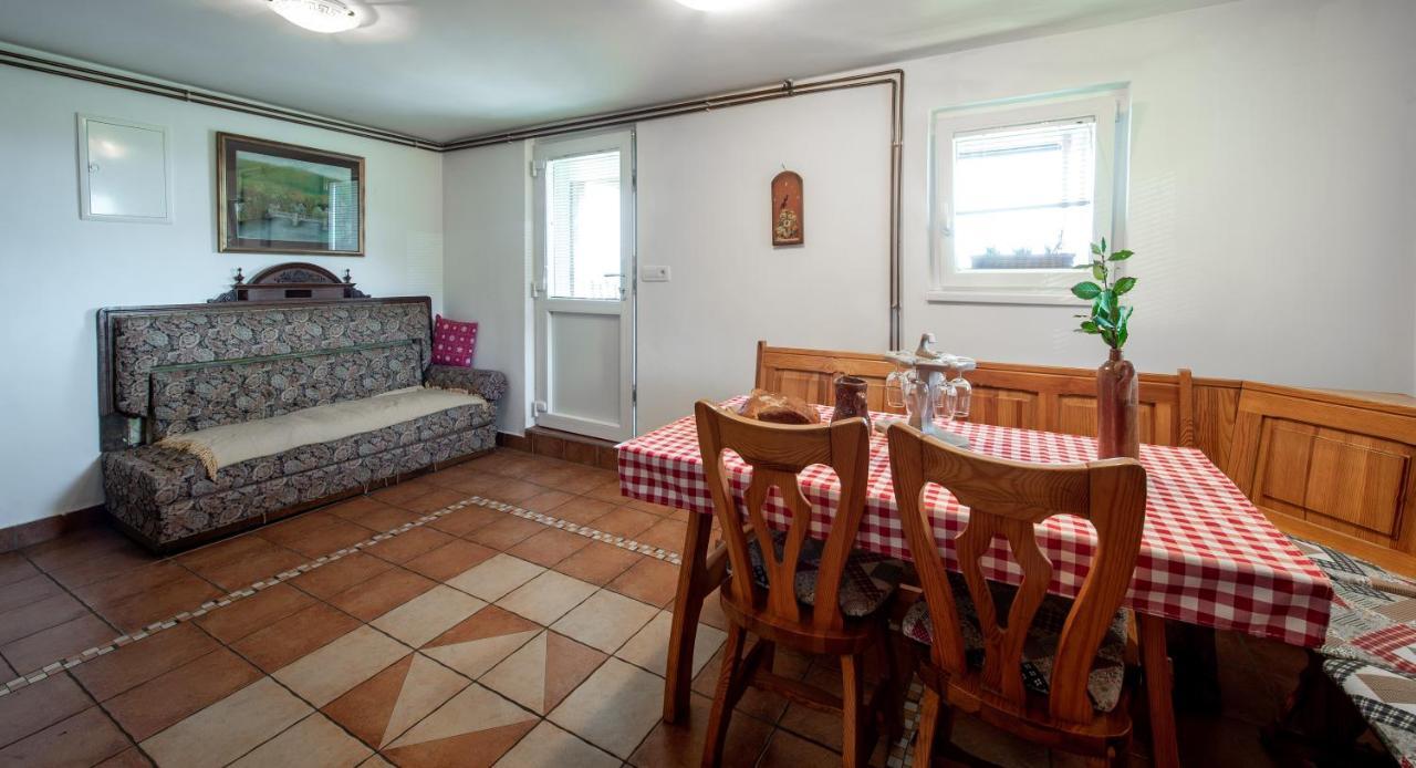 Zidanica Krstinc Villa Straza Екстериор снимка